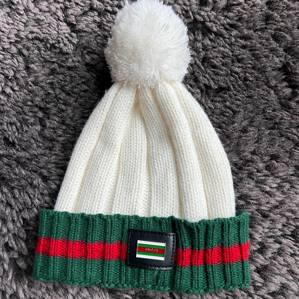 Gucci Green and White Ribbed Knit Hat with Pom-Pom